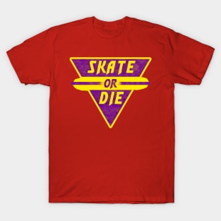 Skate or die skater skating shredding logo T-Shirt